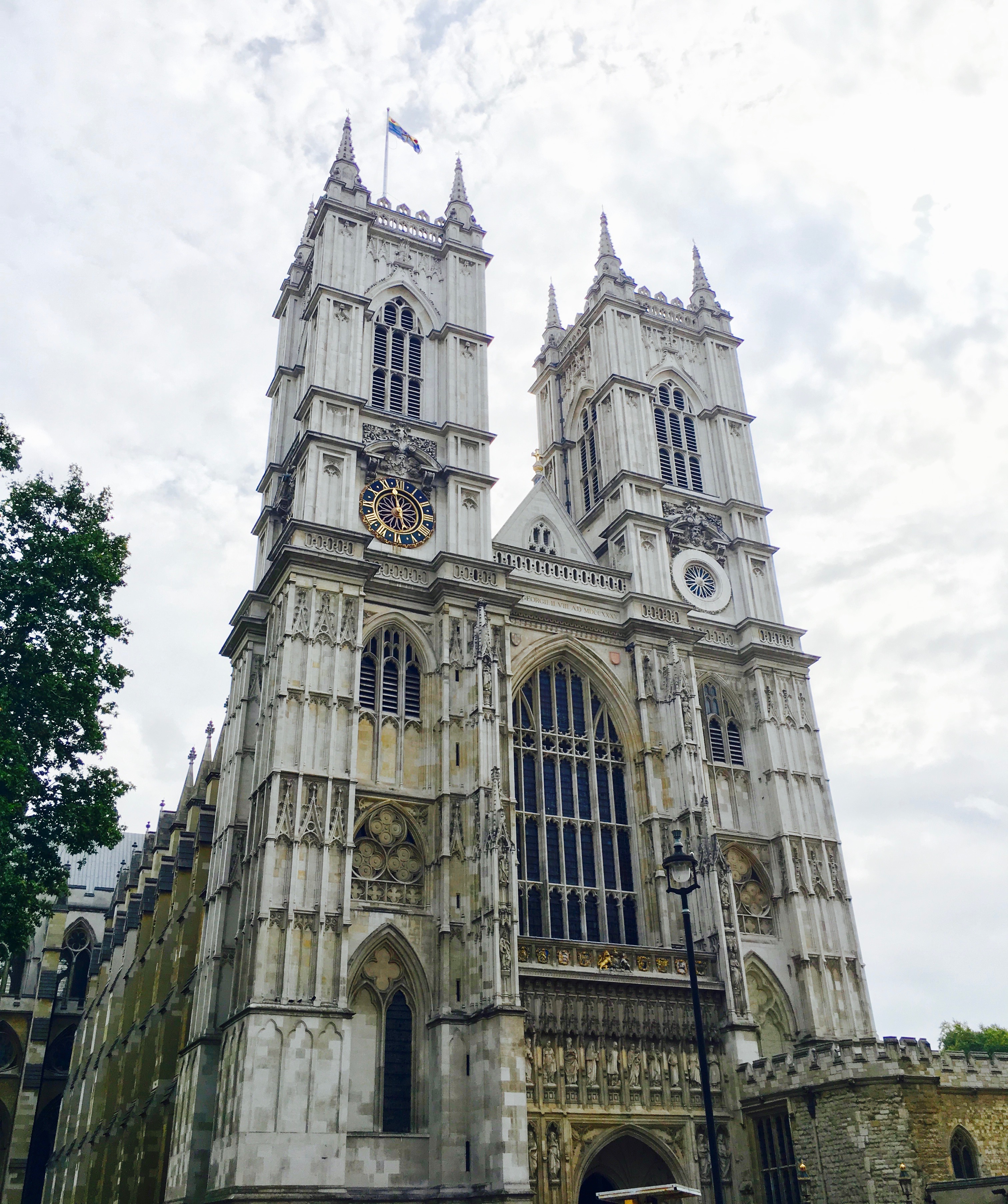 London Self Guided Walking Tour- The Adventuring Millennial